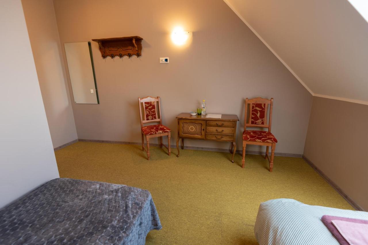 Aiakeskuse Hostel Rakvere Exterior photo